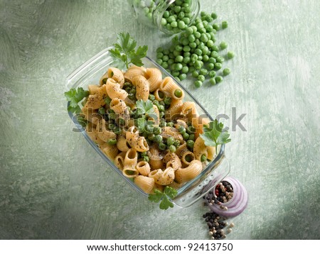 pasta with peas and pepper