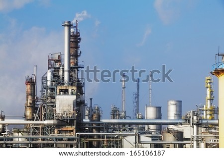 Petrochemical industry - Oil refinery