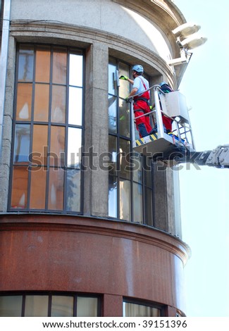 Cleaning of windows. Work at height.