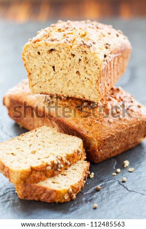 oat bran bread  with coriander