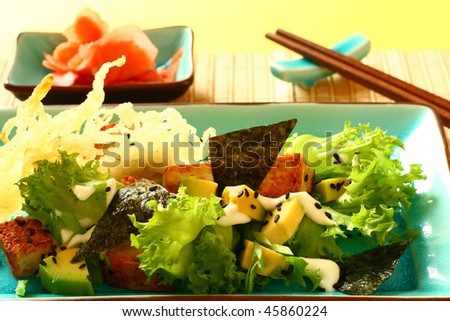 japan salad with tofu,nori,avocado,fried noodles and black sesame
