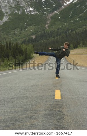 Sometimes people want to show what they can do right on the road. Kata in the middle of Alaska.