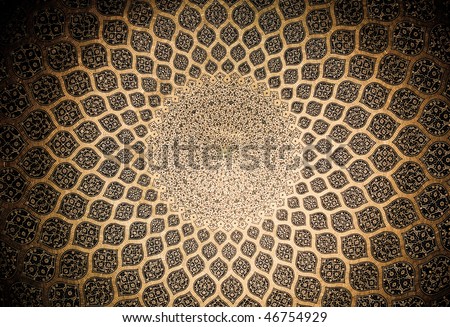 Dome of the mosque oriental ornaments from Isfahan Iran Dome of the mosque oriental ornaments from Isfahan Iran