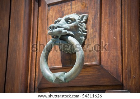 Wolf Head Doorknocker.
