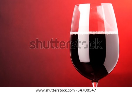 a glass o f red wine detail