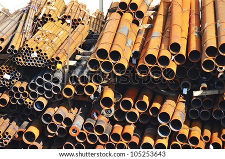 Stacked rusty steel pipe ready for shipment