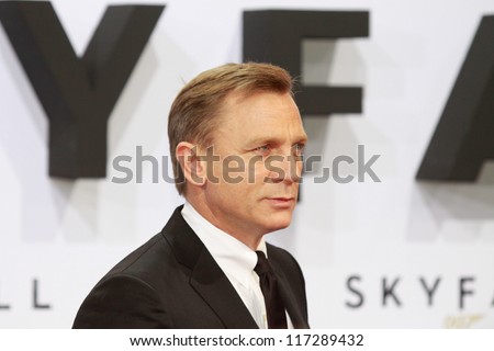 BERLIN, GERMANY - OCTOBER 30: actor Daniel Craig attends the Germany premiere of James Bond 007 movie \
