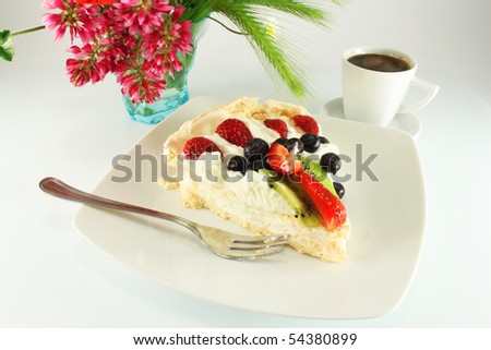 Cake Pavlova and Coffee, wild flowers