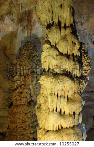 Devils Spring along the Natural Entrance Tour - Carlsbad Caverns National Park