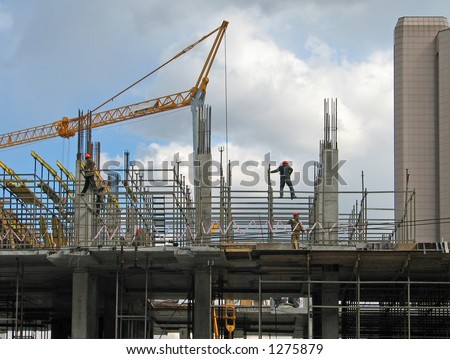 Lifting crane over frame-house