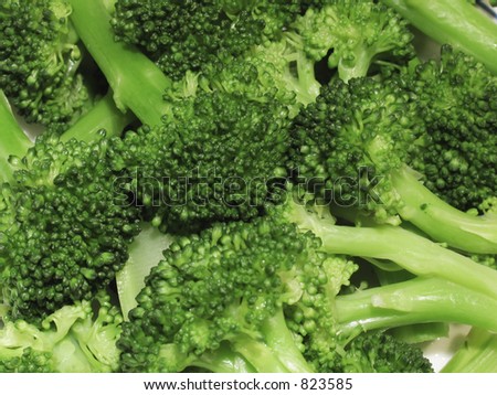 Closeup of freshly steamed broccoli florets.