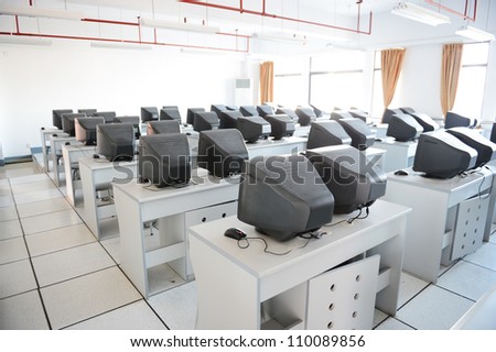 Old computer classroom in a Chinese middle school.