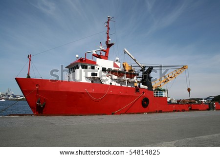Transport barge
