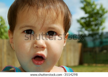 http://image.shutterstock.com/display_pic_with_logo/54575/54575,1181756504,3/stock-photo-baby-in-wonder-3514298.jpg