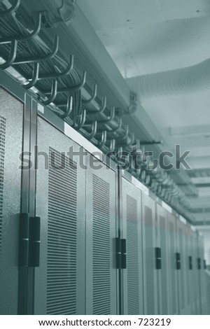 Datacenter racks and overhead cable management