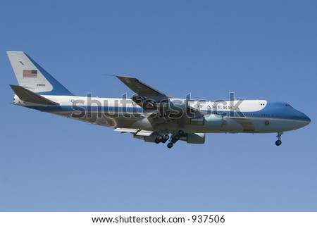 Air Force One with president George W. Bush on approach for Daytona Beach International airport