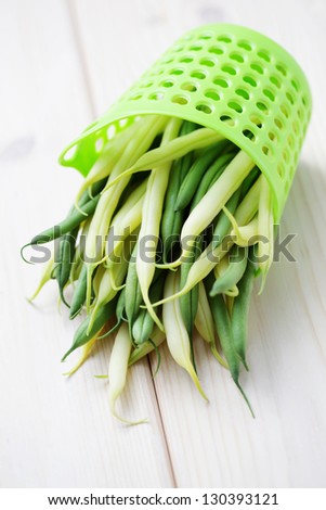 bowl of green and yellow beans - fruits and vegetables