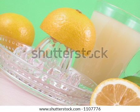 lemon and lime squeezer - fresh lemon juice