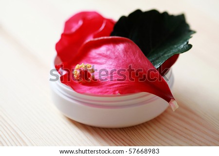 box of natural cream with hibiscus flower - beauty treatment