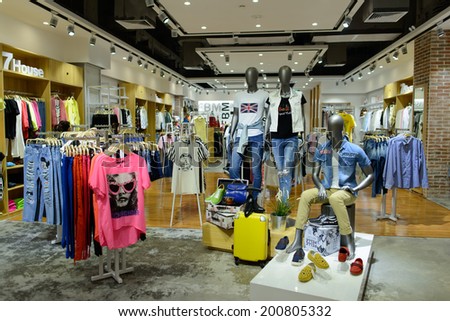 SHENZHEN, CHINA-APRIL 13: shopping store in ShenZhen on April 13, 2014 in Shenzhen, China. ShenZhen is regarded as one of the most successful Special Economic Zones.