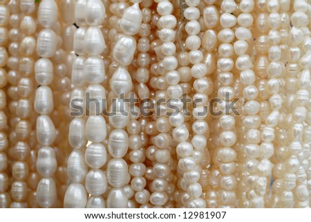 close up of low-priced pearl beads