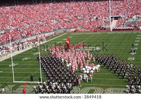 Ohio State football players take the field at home