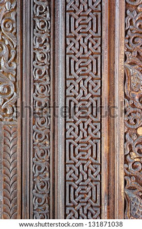 Wood carving of differences geometry pattern