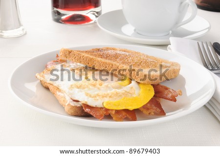 toasted bacon sandwich