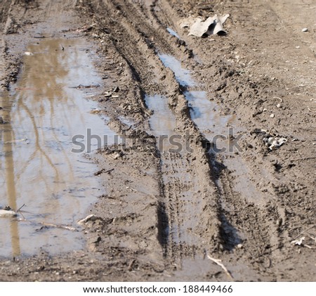 traces of dirt cars