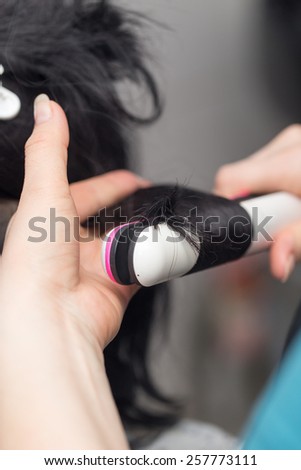 Permanent hair in a beauty salon