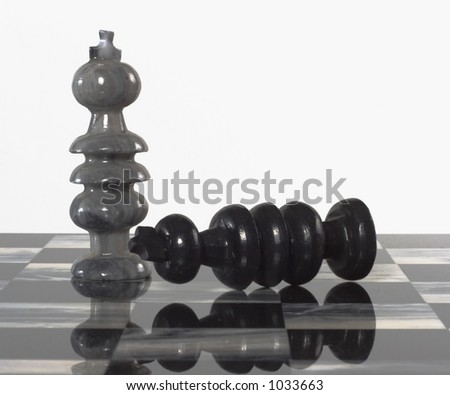 Onyx stone hand-carved chess set board and pieces