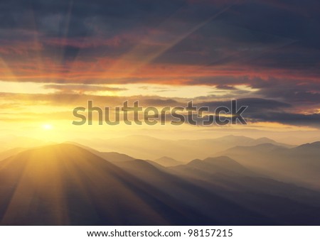 Sunrise in the mountains. Ukraine, the Carpathians