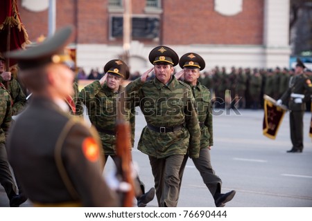 NOVOSIBIRSK - MAY 5: The Rehearsal of a parade dedicated to Victory Day in World War II, soldiers bearing arms demonstrate a willingness to protect on May 5, 2011 in Novosibirsk Russia