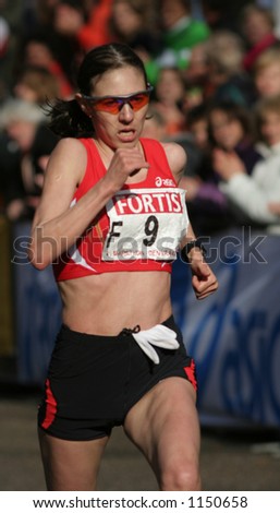 City-Pier-City loop the Hague 2006 (half marathon) Winner women: Simone Staicu