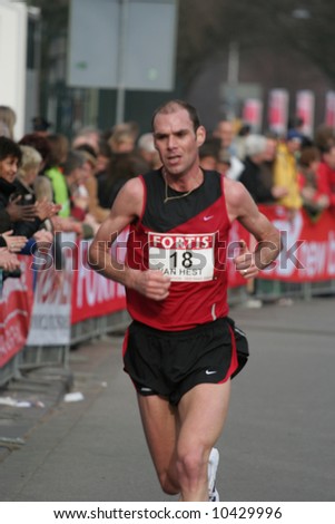 Greg van Hest at the City Pier City loop 2008 (half marathon). Greg van Hest ended as third Dutch.
