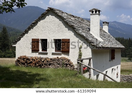Nice Little House