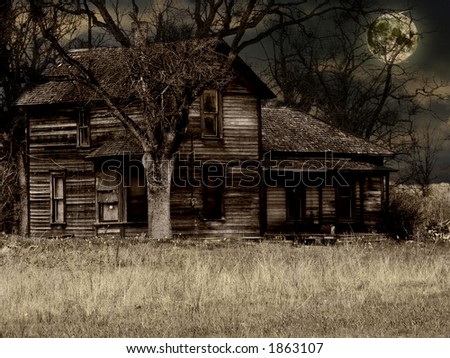 Old Run-down Haunted Farm House - Halloween