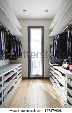 Comfortable House, Wardrobe, Hanging Clothes