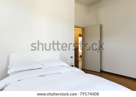 nice apartment refitted, bedroom with a double bed
