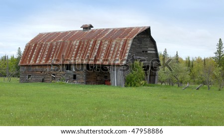 old run down abandoned barn