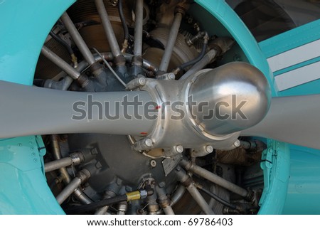 closeup of radial aircraft engine