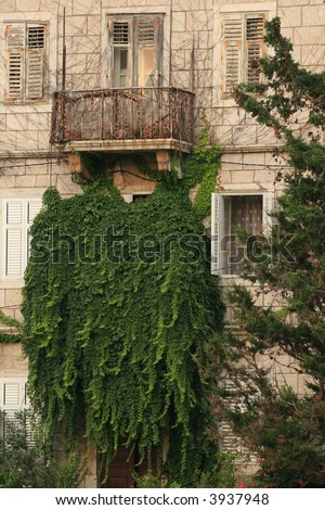 Old mediterranean house with balcony in Croatia