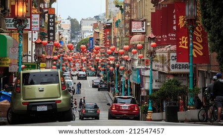 SAN FRANCISCO - AUGUST 9, 2014: A busy street in Chinatown.