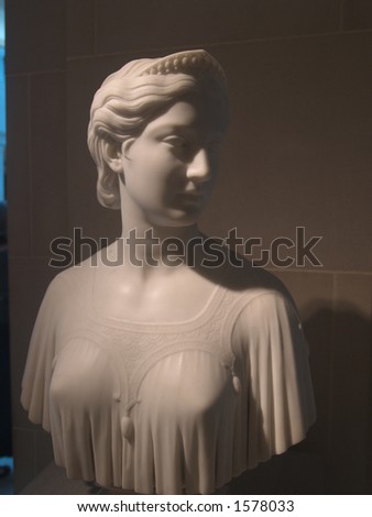Chicago Art Institute art Roman woman sculpture