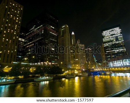 Chicago River boats at night