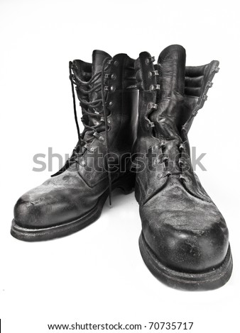 [Obrazek: stock-photo-black-leather-army-boots-old...735717.jpg]