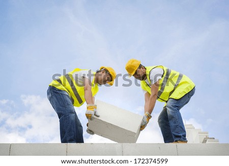 Construction Contractors building a big new home