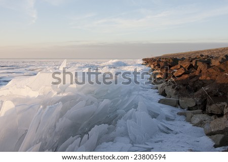 Ice piling up at the IJmeerdike near Almere (the Netherlands)