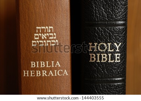 Close up of hebrew and english Bible.
