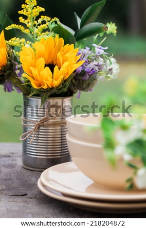 Natural table setting